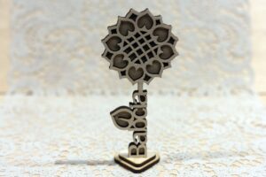 Kwiat z napisem Babcia na podstawce 3